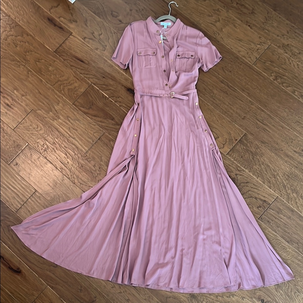 NWT Short sleeve Dusty Pink Maxi Sundress with gold details
